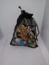 Load image into Gallery viewer, Reusable air freshener- Floral hand